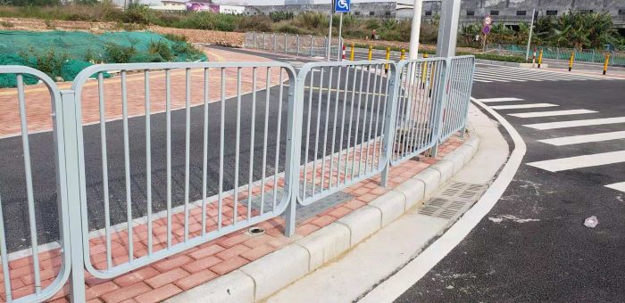 道路護欄